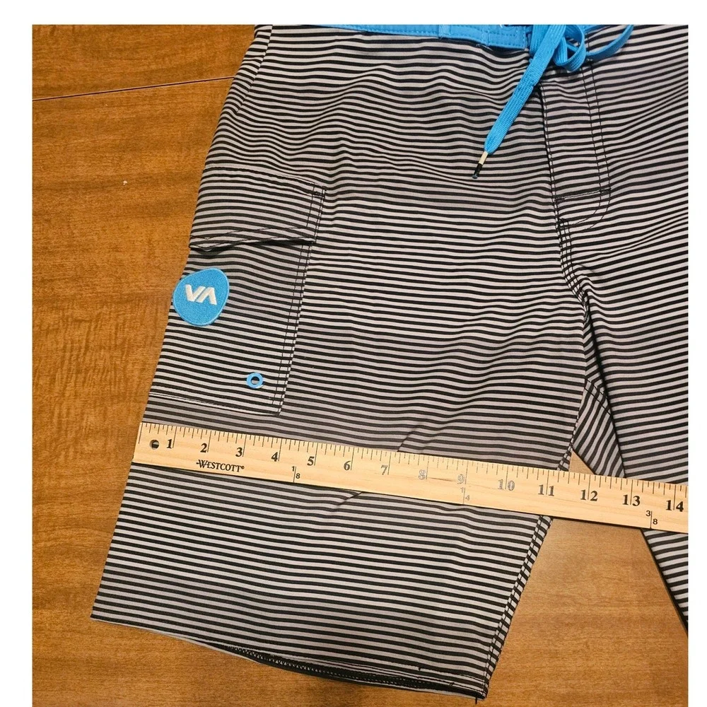 Mens RVCA Board Shorts Swim Trunks Performance Stretch 32 M Striped Black F28